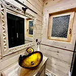 샬레 Goralska Osada Tatra House Z Jacuzzi *