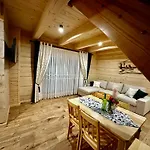 Goralska Osada Tatra House Z Jacuzzi * 비아우카 타트르잔스카