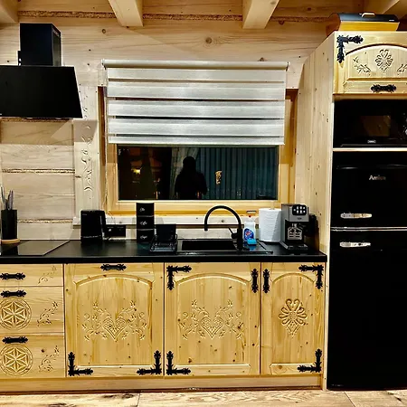 Goralska Osada Tatra House Z Jacuzzi * Białka Tatrzańska