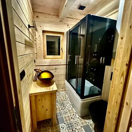 Goralska Osada Tatra House Z Jacuzzi Alpesi faház Białka Tatrzańska