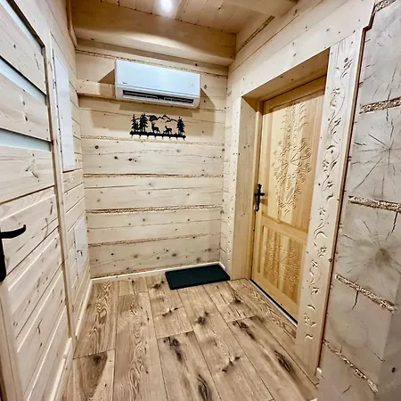 Goralska Osada Tatra House Z Jacuzzi Alpesi faház