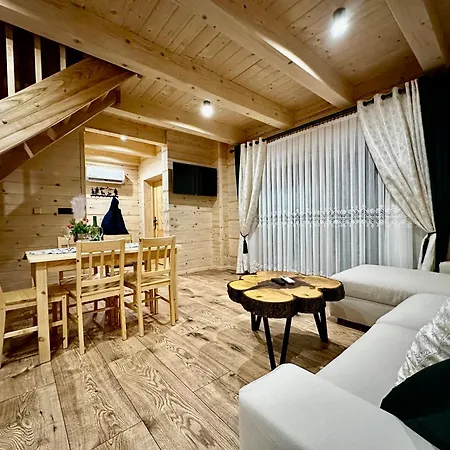 Alpesi faház Goralska Osada Tatra House Z Jacuzzi *